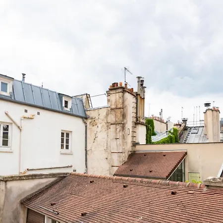 Cosy Apartment In The Heart Of Paris