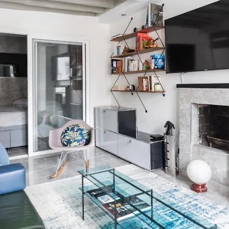 Cosy Apartment In The Heart Of Paris باريس